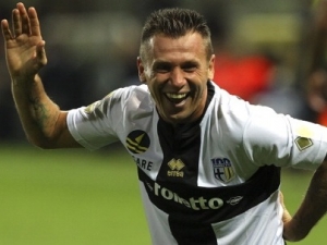 Reklama na fotbal, v Parmě diváci viděli devět branek