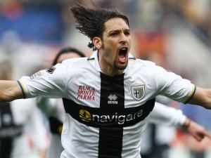 Parma udolala AC Milán, Pirlo rozhodl o další výhře Juventusu a Mario Gómez skóroval i v lize