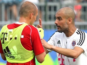 S manželkou to mám těžší než s Robbenem, svěřil se Guardiola