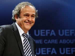 Předsedou UEFA očekávaně zůstává Francouz Platini