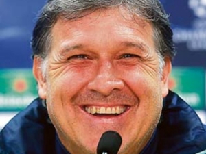 Musíme se Atléticu vyrovnat v nasazení, domnívá se Tata Martino
