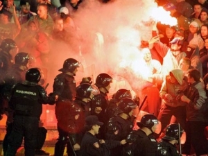 Kluby schválily návrh na přerušení duelu při výtržnostech