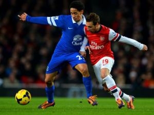 Duel mezi Evertonem a Arsenalem nabídne souboj o Ligu mistrů, Chelsea nečeká snadná práce se Stoke