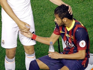 Neymar s Albou budou Barceloně asi měsíc chybět