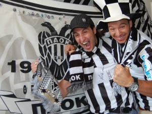 Fanoušek v Řecku byl zatčen, protože na soupeře vysypal ančovičky 