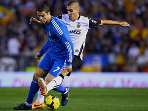 Boj o titul vrcholí: Atlético jede do Levante, Barça hostí Getafe, Real zklamanou Valencii