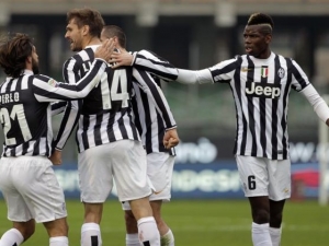 Fotbalisté Juventusu chtějí po titulu získat rekordní počet bodů 