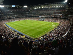 UEFA rozhodla o částečném uzavření stadionu Realu Madrid kvůli rasistickým incidentům během zápasu s Bayernem
