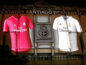 Také Real Madrid již představil nové dresy – šokem je růžová sada