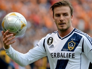 Beckham přemýšlí o návratu k fotbalu v roli majitele a hráče