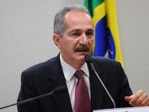 Podle ministra Brazílie nemůže zaručit, že je připravena na MS
