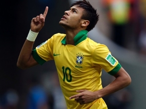 Neymara čeká první MS a Brazílie věří, že napodobí Pelého