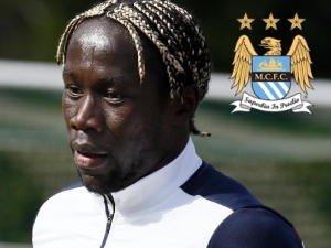Bacary Sagna se na 3 roky upsal Manchesteru City