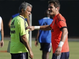Mourinho by proti Chile nechal ve španělské brance Casillase 
