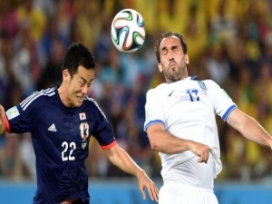 Fotbalisté Řecka dokázali i v deseti hráčích uhrát cenný bod proti Japonsku