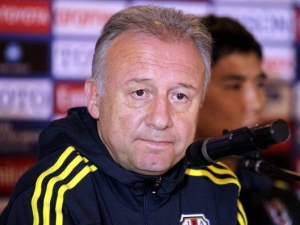 Zaccheroni po vyřazení na MS skončil u fotbalistů Japonska 