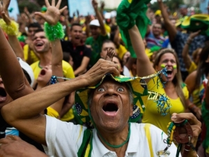 Brazilští fanoušci během osmifinále MS dostávali infarkty 