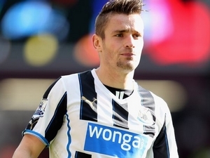 Arsenal jedná s Newcastlem o přestupu Debuchyho