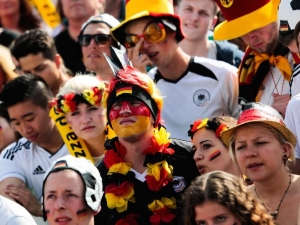 Berlínští fanoušci se o postup Německa třásli až do konce 