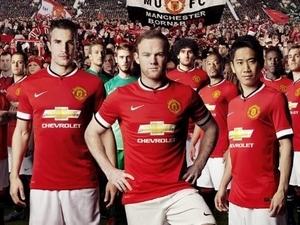Manchester United začne novou éru s novými dresy