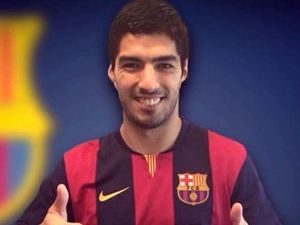Kluby jsou dohodnuty, Suárez přestupuje za 75 milionů liber do Barcelony