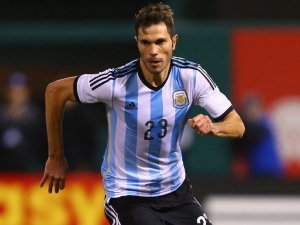 Argentinský obránce Basanta bude hrát italskou ligu za Fiorentinu 