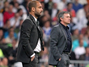 Jorge Valdano si ve své knize rýpl do Mourinha. Ten podle něj není tak dobrý, jako Guardiola
