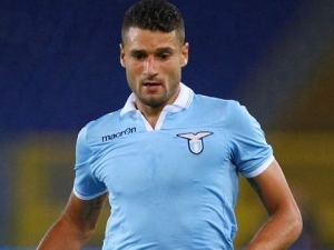 Záložník Candreva prodloužil smlouvu v Laziu
