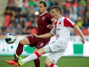 Sparta musí vyřešit problémy v defenzivě, Slavia zase umravnit vlastní fanoušky