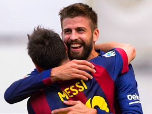Barça překonala rekord v neprůstřelnosti a po výhře 2:0 uhájila vedení před dotírající Valencií