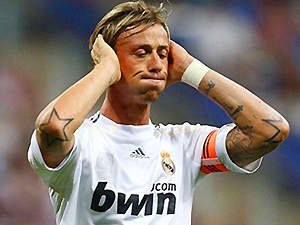 Srdcař Real Madrid Guti uvedl, že byl blízko k přestupu k úhlavnímu nepříteli, Atléticu