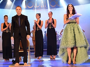 Iniesta obdržel trofej Golden Foot