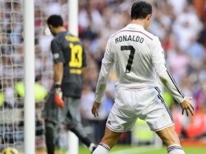El Clásico ovládl Real Madrid, Barcelonu porazil 3:1