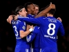 Chelsea odskočila Citizens na devět bodů, Alexis Sánchez znovu režíroval výhru Arsenalu, Liverpool padl na hřišti Newcastlu