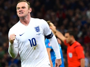 Anglie doma porazila Slovinsko, Rooney oslavil stý start gólem. Slovensko veze výhru z Makedonie