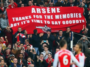 Arséne Wenger ignoruje kritiku fanoušků Arsenalu
