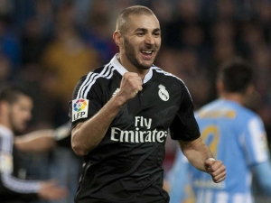 Přestupový mix: Barcelona chystá velké nákupy, Benzema je spojován s Premier League