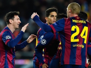 Superhvězdy Barcelony ukázaly, že umějí spolupracovat