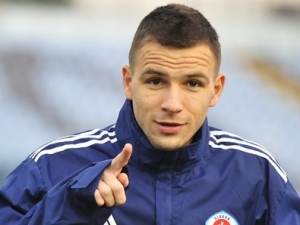 Slovenský fotbalista Dobrotka se vrací ze Slavie do Slovanu
