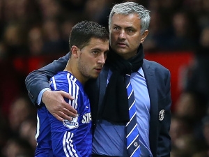 Mourinho se domnívá, že se Eden Hazard stane legendou Chelsea. Ten má podepsat vylepšenou smlouvu