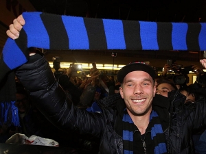 Podolski míří do Milána, Inter se vrátil s vylepšenou nabídkou