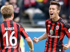 Kadlec by mohl z Frankfurtu odejít do Itálie, chce ho FC Turín 