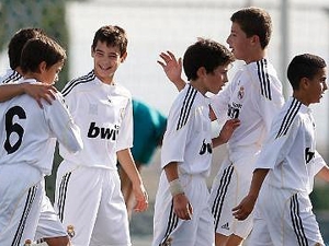 FIFA kvůli přestupům vyšetřuje také Real Madrid 