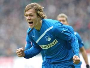 Obranu Brém posílí dánský reprezentant Vestergaard