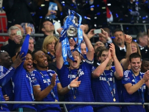 Chelsea v londýnském finále porazila Tottenham 2:0 a slaví zisk Capital One Cupu