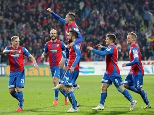 Plzeň dohrávku zvládla a díky Holendově gólu slaví navýšení náskou