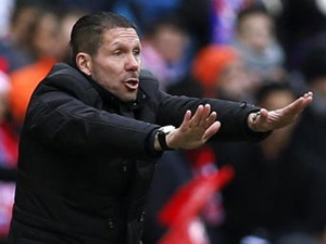Atlético bude muset pořádně vyrabovat prasátko, aby udrželo Simeoneho a zabránilo jeho úprku do PSG