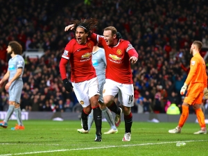Výhra United by měla větší dopad, tvrdí před šlágrem kole Neville