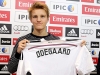 Je mu 16. Přestoupil do Realu...A z Ödegaarda už je pěkná primadona