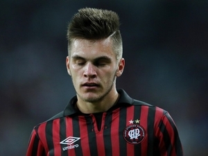 Chelsea představí svoji první letní posilu, brazilské zázračné dítě Nathana
